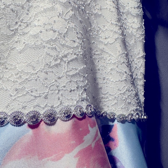 Girl’s Speechless Hi-Low Floral and lace dress- sleeveless with high neck Sz 8 - Picture 3 of 5